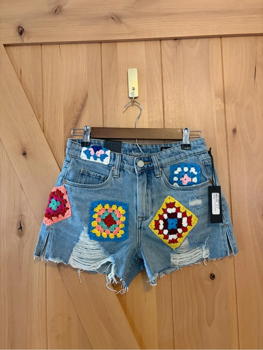 BLANK NYC The Barrow Vintage High Rise Denim Cut Off Shorts Crochet Sz 25 NWT